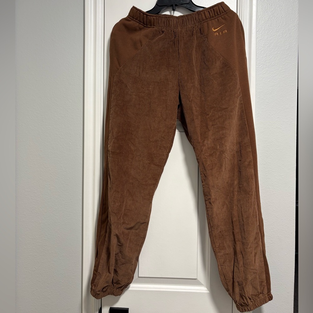 Nike Brown Jogger corduroy style Sweatpants